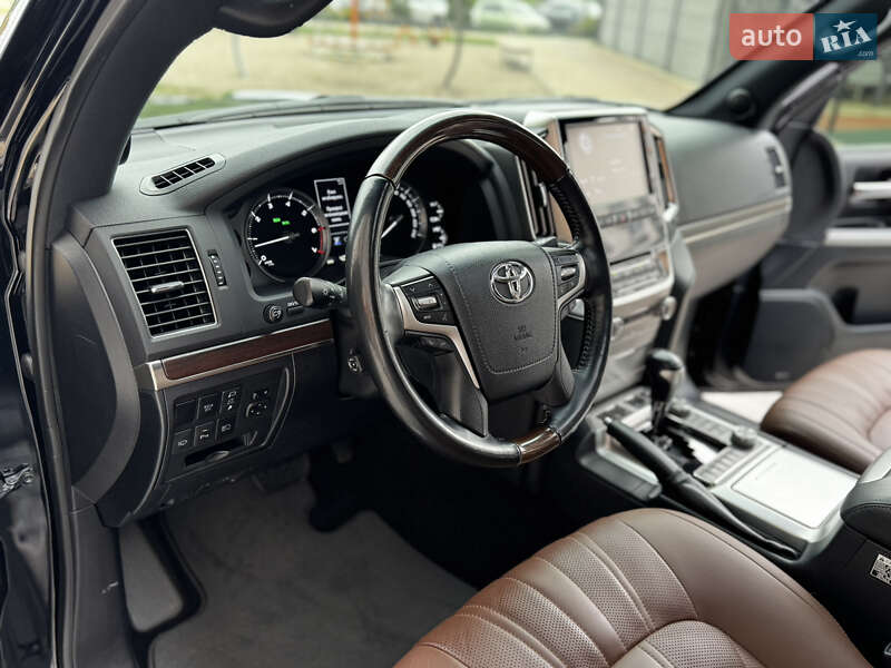 Позашляховик / Кросовер Toyota Land Cruiser 2020 в Києві