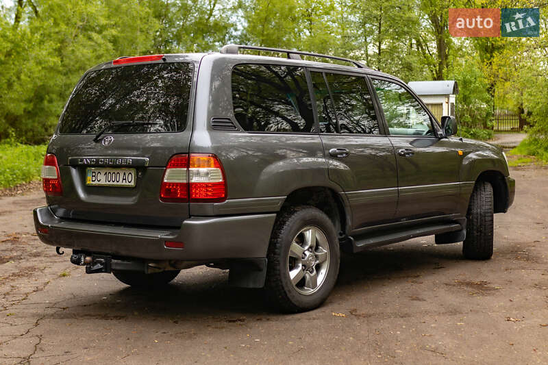 Позашляховик / Кросовер Toyota Land Cruiser 2006 в Трускавці фото 12 Позашляховик / Кросовер Toyota Land Cruiser 2006 в Трускавці