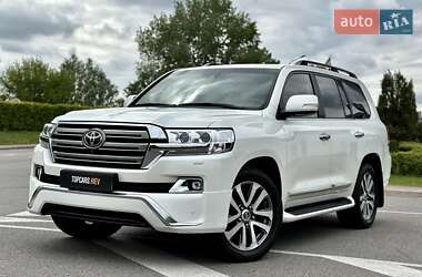 Позашляховик / Кросовер Toyota Land Cruiser 2017 в 