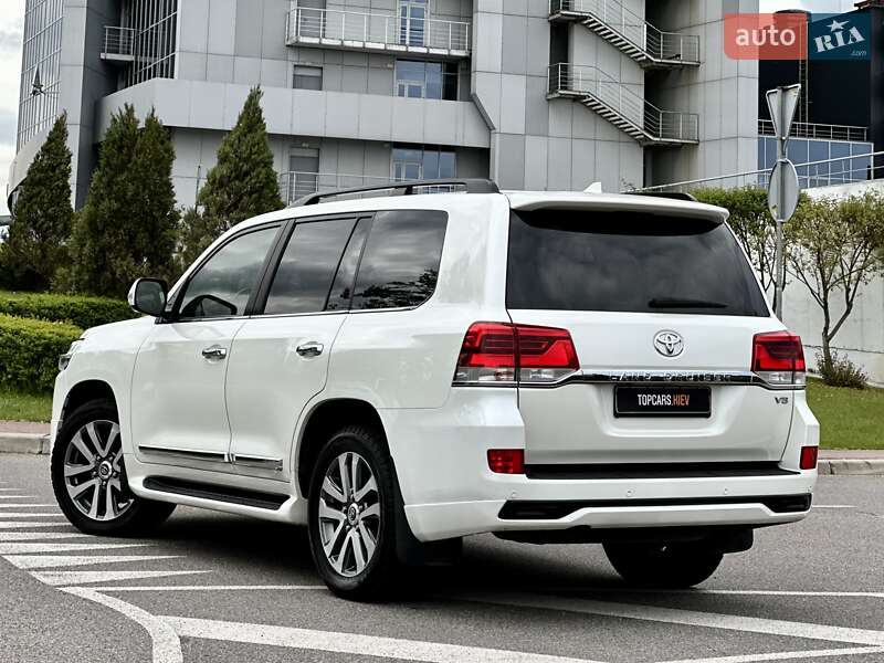 Позашляховик / Кросовер Toyota Land Cruiser 2017 в Києві