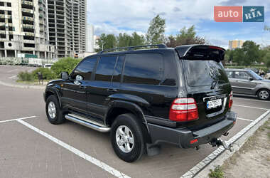 Позашляховик / Кросовер Toyota Land Cruiser 2004 в 
