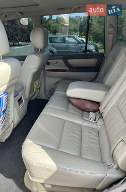 Позашляховик / Кросовер Toyota Land Cruiser 2004 в 