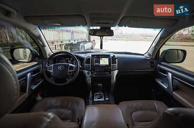 Позашляховик / Кросовер Toyota Land Cruiser 2015 в 