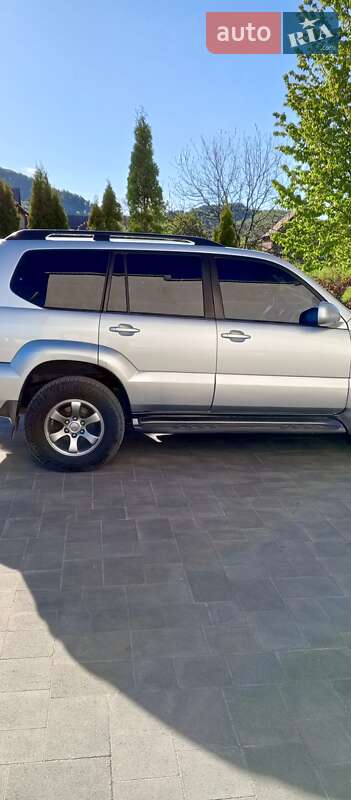 Позашляховик / Кросовер Toyota Land Cruiser 2007 в Драгово