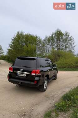 Позашляховик / Кросовер Toyota Land Cruiser 2010 в 