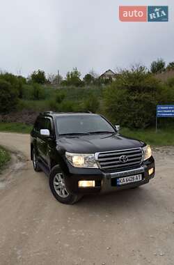 Позашляховик / Кросовер Toyota Land Cruiser 2010 в 