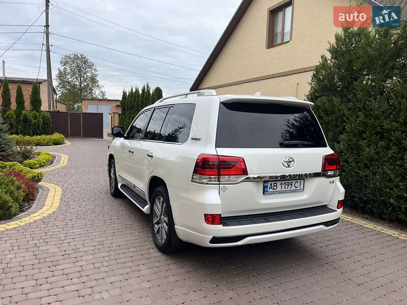 Позашляховик / Кросовер Toyota Land Cruiser 2017 в Вінниці