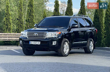 Внедорожник / Кроссовер Toyota Land Cruiser 2013 в Надворной