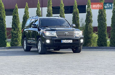 Позашляховик / Кросовер Toyota Land Cruiser 2013 в 