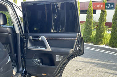 Позашляховик / Кросовер Toyota Land Cruiser 2013 в 