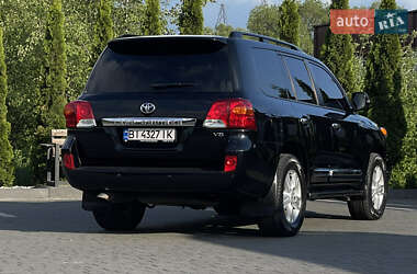 Позашляховик / Кросовер Toyota Land Cruiser 2013 в 