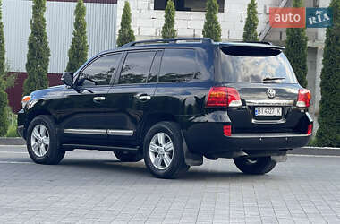 Позашляховик / Кросовер Toyota Land Cruiser 2013 в 
