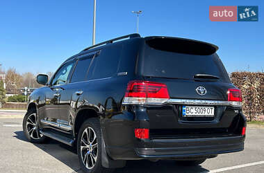 Позашляховик / Кросовер Toyota Land Cruiser 2020 в 