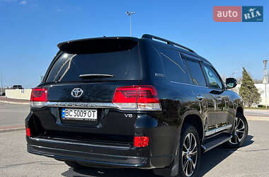 Позашляховик / Кросовер Toyota Land Cruiser 2020 в 