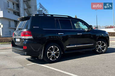 Позашляховик / Кросовер Toyota Land Cruiser 2020 в 