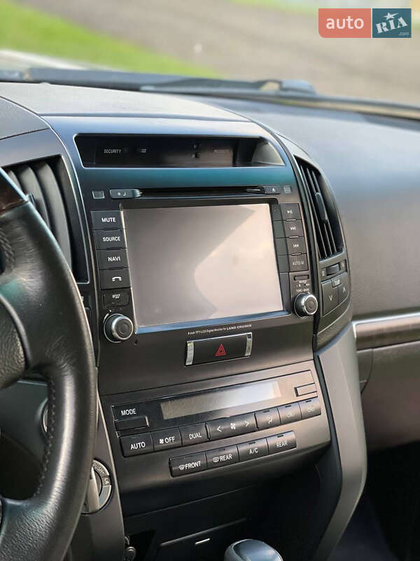 Внедорожник / Кроссовер Toyota Land Cruiser 2010 в Львове