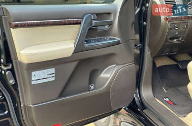 Внедорожник / Кроссовер Toyota Land Cruiser 2010 в 