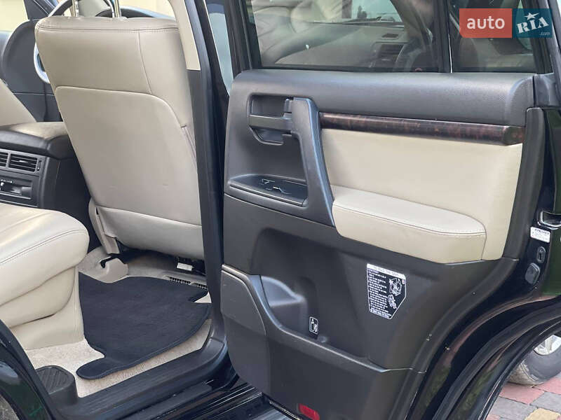 Внедорожник / Кроссовер Toyota Land Cruiser 2010 в Львове