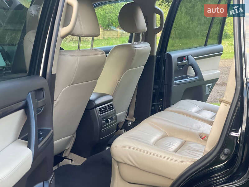 Внедорожник / Кроссовер Toyota Land Cruiser 2010 в Львове