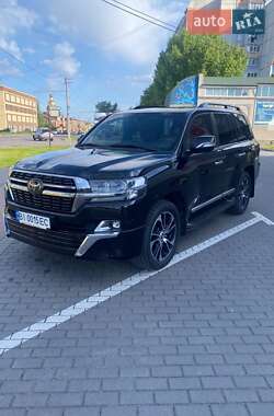Внедорожник / Кроссовер Toyota Land Cruiser 2020 в 