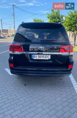 Внедорожник / Кроссовер Toyota Land Cruiser 2020 в 