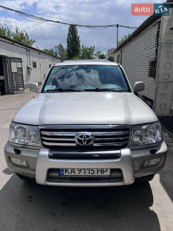 Toyota Land Cruiser 2003