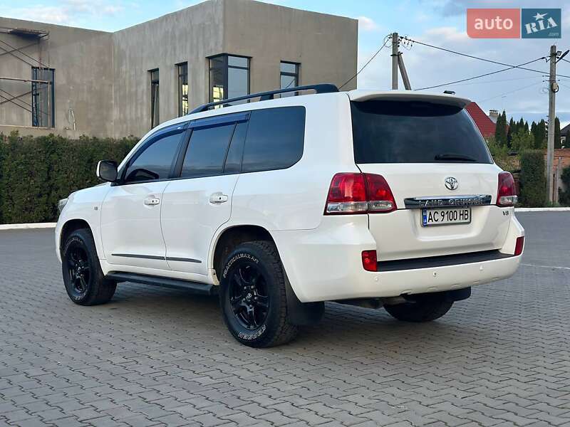Позашляховик / Кросовер Toyota Land Cruiser 2008 в Луцьку