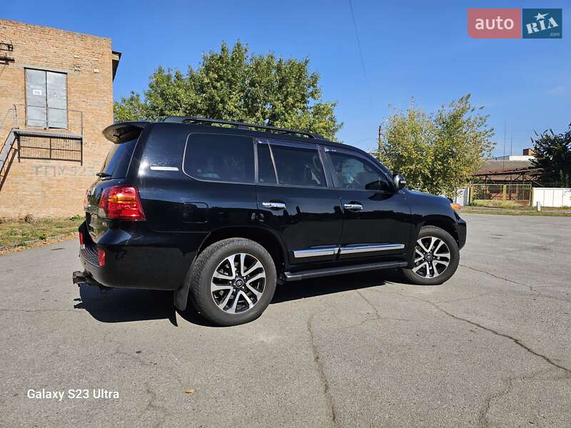 Внедорожник / Кроссовер Toyota Land Cruiser 2012 в Сквире