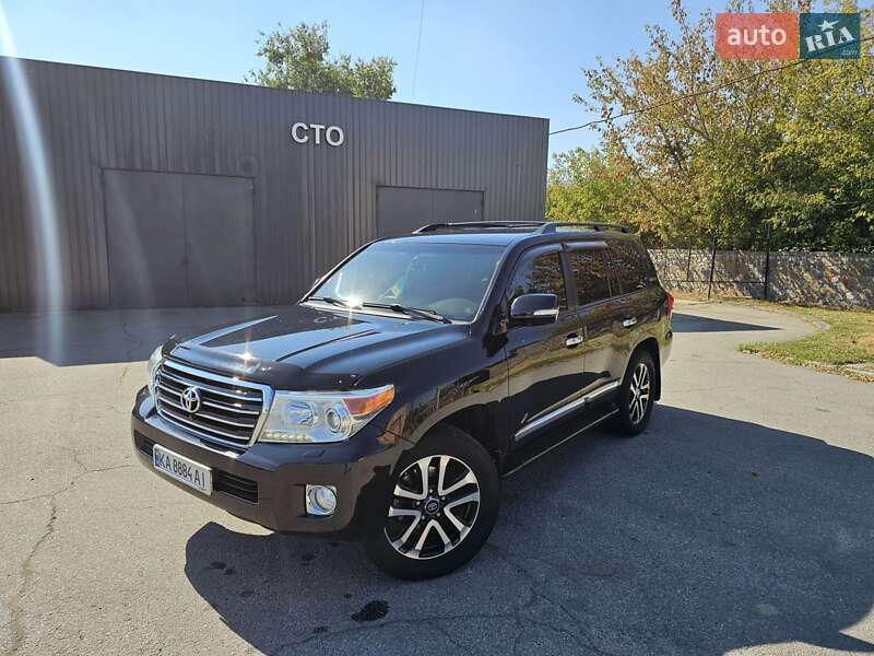 Внедорожник / Кроссовер Toyota Land Cruiser 2012 в Сквире