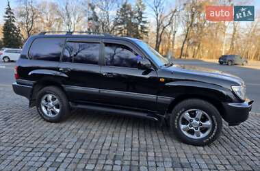 Внедорожник / Кроссовер Toyota Land Cruiser 2006 в 