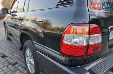 Внедорожник / Кроссовер Toyota Land Cruiser 2006 в 