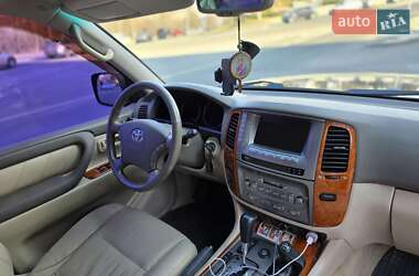 Внедорожник / Кроссовер Toyota Land Cruiser 2006 в 
