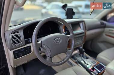Внедорожник / Кроссовер Toyota Land Cruiser 2006 в 
