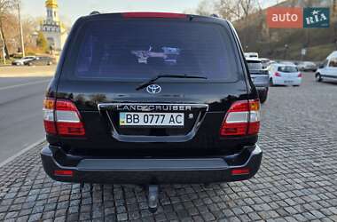 Внедорожник / Кроссовер Toyota Land Cruiser 2006 в 