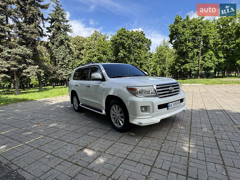 Внедорожник / Кроссовер Toyota Land Cruiser 2011 в Киеве