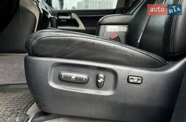 Внедорожник / Кроссовер Toyota Land Cruiser 2011 в 