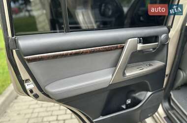 Внедорожник / Кроссовер Toyota Land Cruiser 2011 в 