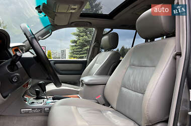 Внедорожник / Кроссовер Toyota Land Cruiser 2006 в 
