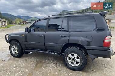 Внедорожник / Кроссовер Toyota Land Cruiser 2003 в 