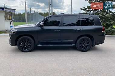 Внедорожник / Кроссовер Toyota Land Cruiser 2020 в 