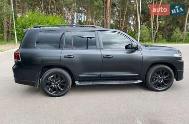 Внедорожник / Кроссовер Toyota Land Cruiser 2020 в 