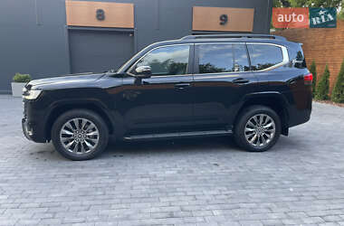 Внедорожник / Кроссовер Toyota Land Cruiser 2022 в 