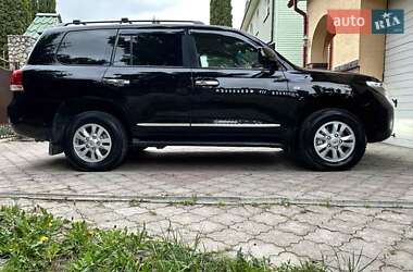 Внедорожник / Кроссовер Toyota Land Cruiser 2010 в 