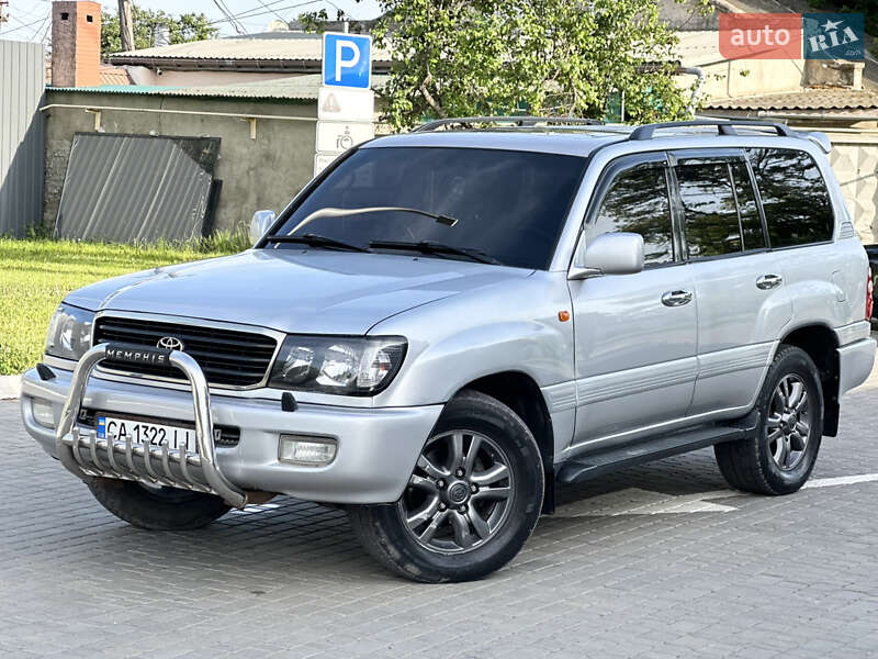 Позашляховик / Кросовер Toyota Land Cruiser 2002 в 