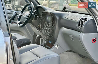 Позашляховик / Кросовер Toyota Land Cruiser 2002 в 
