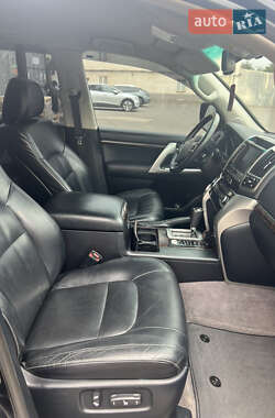 Внедорожник / Кроссовер Toyota Land Cruiser 2014 в 