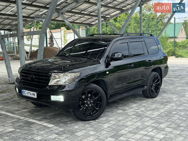 Внедорожник / Кроссовер Toyota Land Cruiser 2008 в 