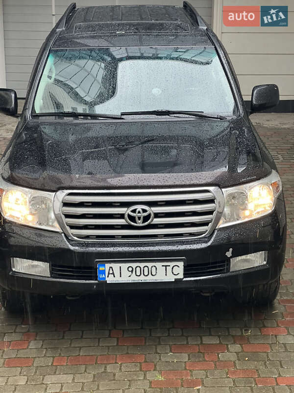 Toyota Land Cruiser 2010