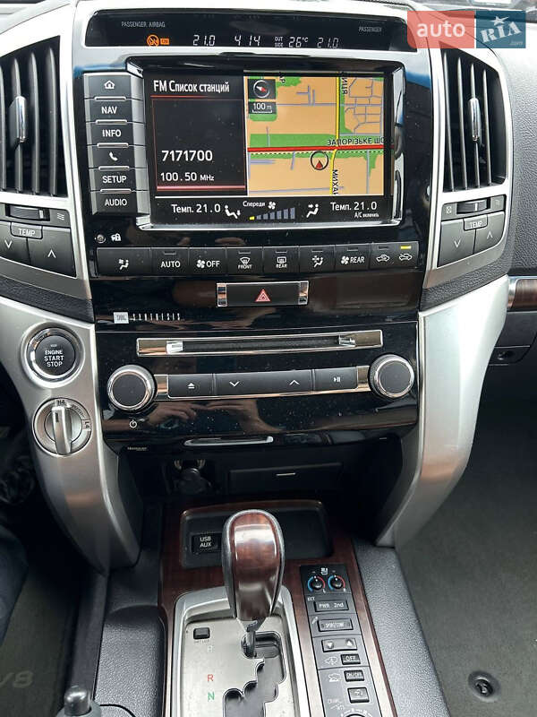 Внедорожник / Кроссовер Toyota Land Cruiser 2014 в Днепре