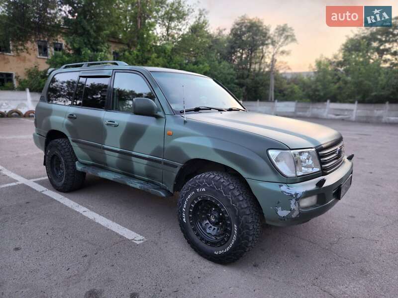 Позашляховик / Кросовер Toyota Land Cruiser 2004 в Києві